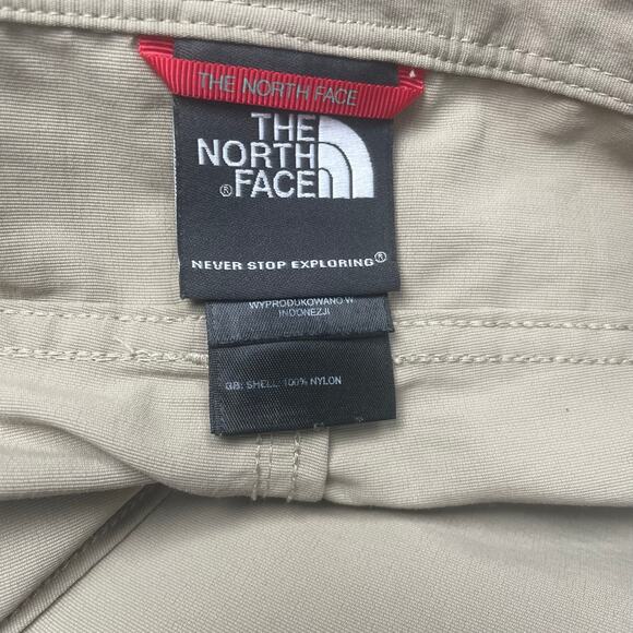 EUC- The North Face Belted Cargo Short - Picture 3 of 6